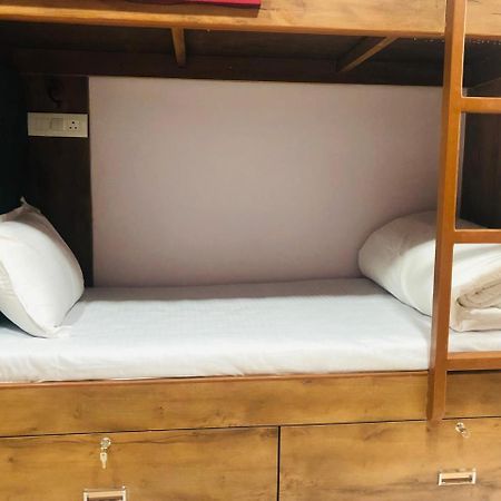 Everest Stays Rooms And Dormitory Βομβάη Εξωτερικό φωτογραφία