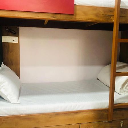 Everest Stays Rooms And Dormitory Βομβάη Εξωτερικό φωτογραφία